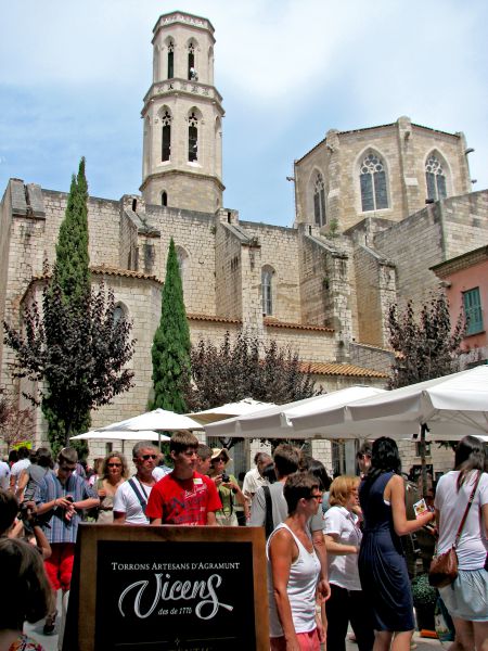 Iglesia de Sant Pere. Figueres. Girona.
