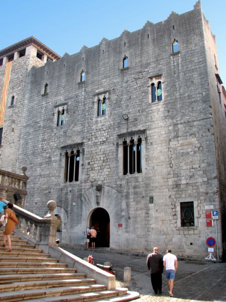 Escaleras acceso a la Catedral de Girona.

