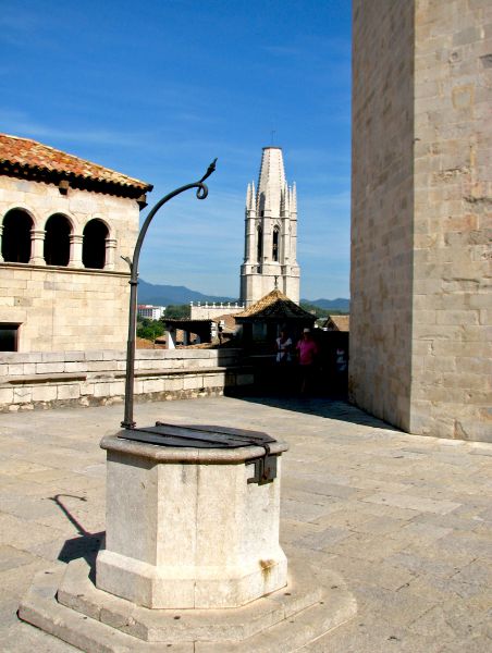 Girona. Plaza de la Catedral.
