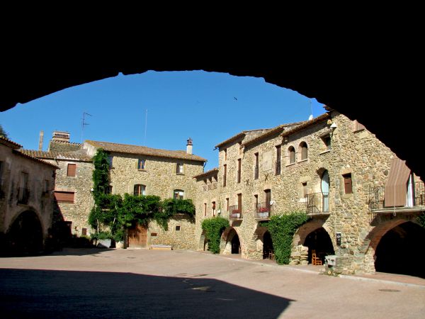 Monells. Bajo Ampurdán. Girona.
