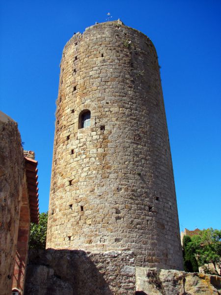 Torre medieval
Conjunto medieval de Pals. Girona.
Palabras clave: Torre,medieval,Pals,Girona