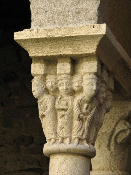 Monasterio de Sant Pere de Rodes.  Capitel.
