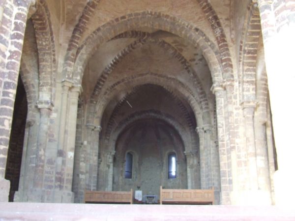 Interior de la iglesia
Castillo de Calatrava la Nueva, Ciudad Real, Castilla la Mancha
Palabras clave: Cister,Cistercienese,iglesia,arco