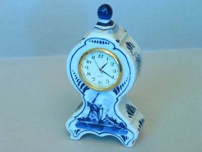 Reloj de porcelana
Palabras clave: reloj,carrillón