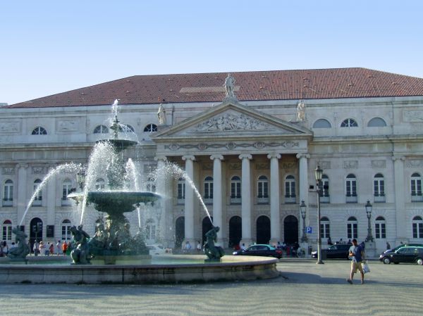 teatro Nacional
Palabras clave: Portugal,fuente,agua,estauta