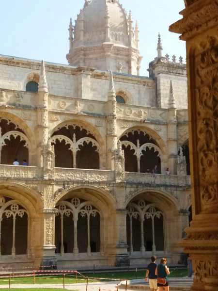 Claustro
Monasterio de los Jerónimos
Palabras clave: Portugal,arquitectura,religión