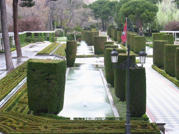 Jardines de Cecilio Rodríguez.. Parque del Retiro. Madrid.
Palabras clave: madrid retiro jardin