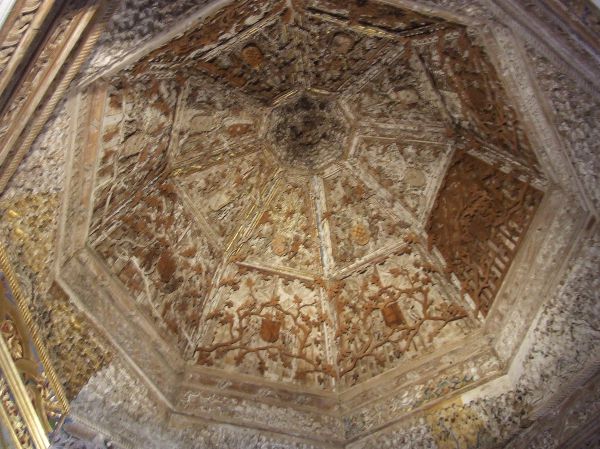 Cúpula artesonada
Castillo de Belmonte en Cuenca
Palabras clave: Artesonado,techo,cúpula