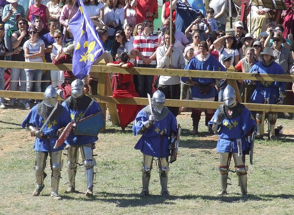 Lucha medieval
Campeonato mundial de lucha medieval en Belmonte
Palabras clave: Armadura,medieval,caballero,guerrero