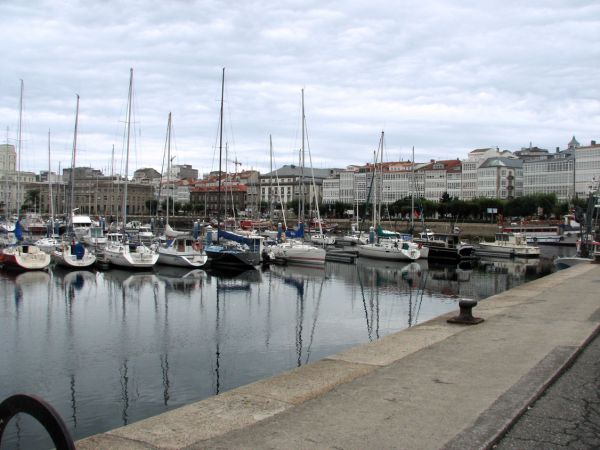 A Coruña. Puerto.
Palabras clave: coruña puerto barcos