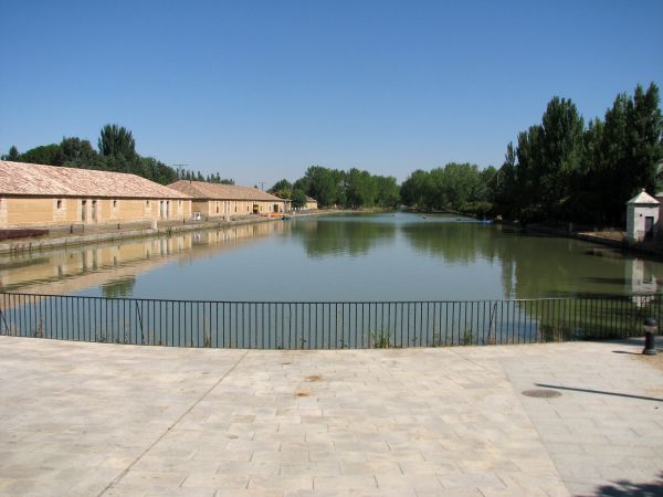 Dársena del Canal de Castilla. Medina de Rioseco (Valladolid). 
Palabras clave: canal de castilla Medina de Rioseco (Valladolid).