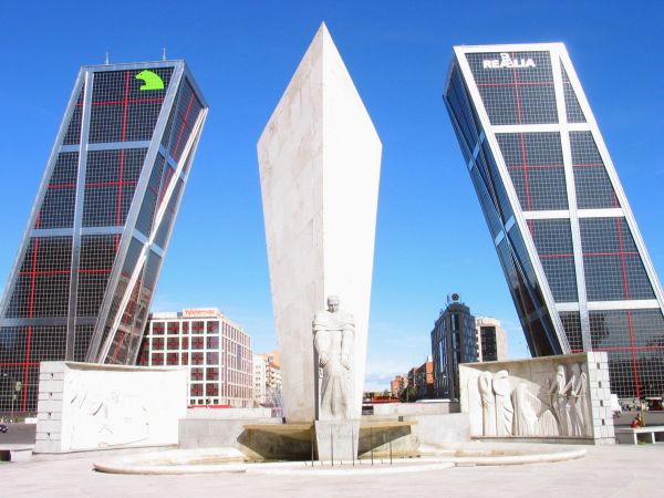 Plaza de Castilla. Monumento a Calvo Sotelo. Madrid.
Palabras clave: Plaza de Castilla. Monumento a Calvo Sotelo. Madrid.