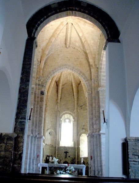 Piasca 7485
Iglesia romanica de Santa María. Interior. Piasca. Liébana. Cantabria.
Palabras clave: Iglesia,romanica,Santa María,interior,Piasca,Liébana,Cantabria