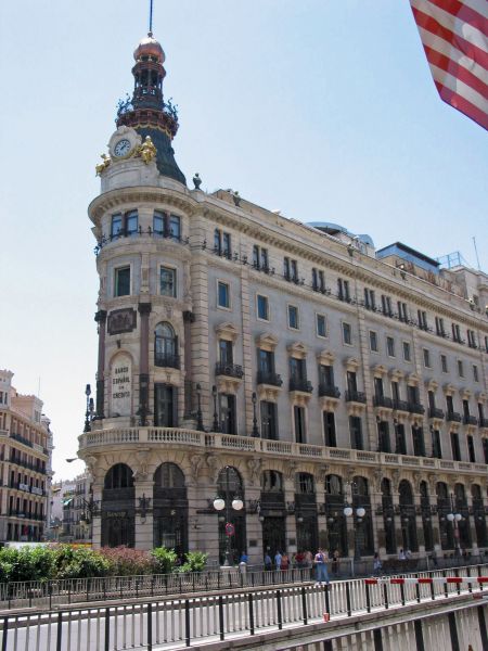 Madrid. Calle de Alcalá. Edificio Banco Español de Crédito.

Palabras clave: Madrid. Calle de Alcalá. Edificio Banco Español de Crédito.