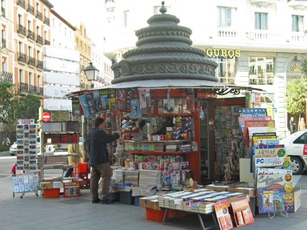 kiosko de prensa en la plaza de Bilbao. Madrid.
Palabras clave: kiosko de prensa en la plaza de Bilbao. Madrid.