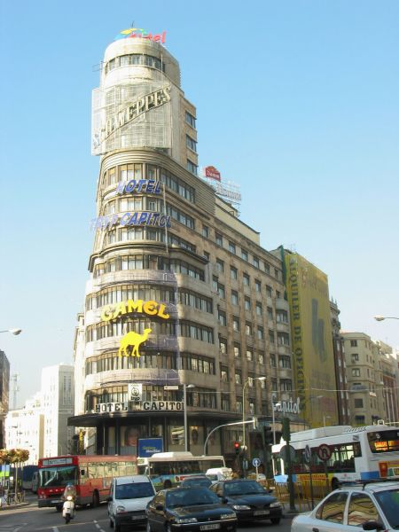 Edificio Scheweppes en la Plaza del Callao. Madrid.
Palabras clave: Edificio Scheweppes en la Plaza del Callao. Madrid.