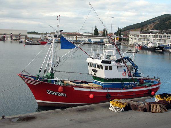 Pesquero
Santoña
Palabras clave: barco,pesquero