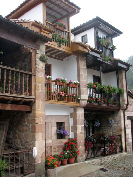 Carmona (Cantabria)
