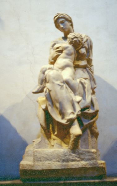 Virgen con el niño. Escultura de Miguel íngel. Florencia.
Palabras clave: Virgen con el niño. Escultura de Miguel íngel. Florencia.