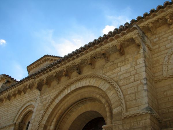 San Martín de Frómista (Palencia). Canecillos románicos.
Palabras clave: San Martín de Frómista (Palencia). Canecillos románicos.
