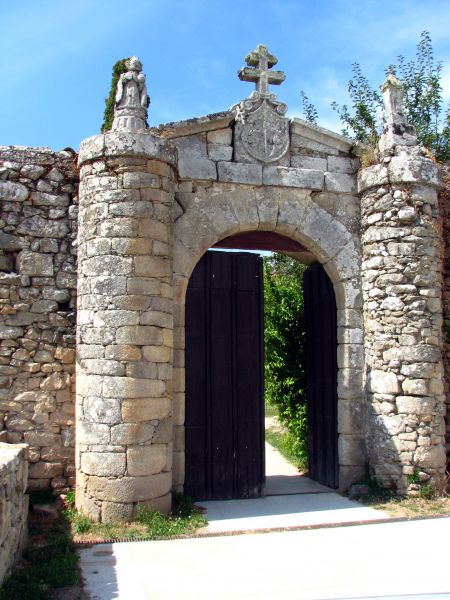 Monasterio de Santa María de Ferreira de Pantón (Lugo). Galicia.
Palabras clave: Monasterio de Santa María de Ferreira de Pantón (Lugo). Galicia. ribeira sacra