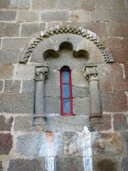 Monasterio de San Fiz de Cangas, Pantón (Lugo). Galicia.
Palabras clave: Monasterio de San Fiz de Cangas, Pantón (Lugo). Galicia. ribeira sacra