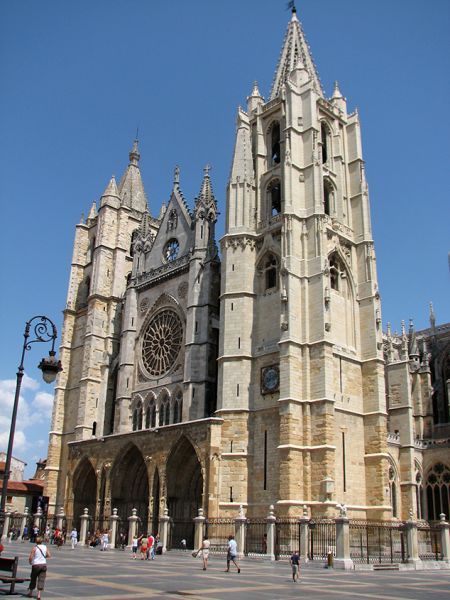 Fachada occidental de la Catedral de León. León.
Palabras clave: Fachada occidental de la Catedral de León. León.