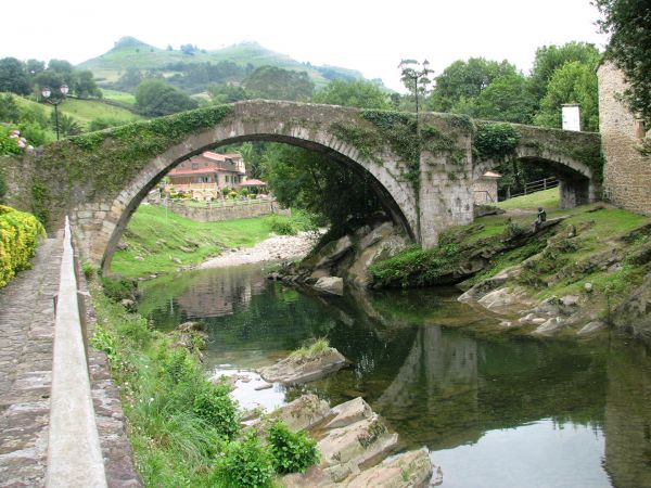 Liérganes (Cantabria). Puente sobre el río Miera.
Palabras clave: Liérganes (Cantabria). Puente sobre el río Miera.
