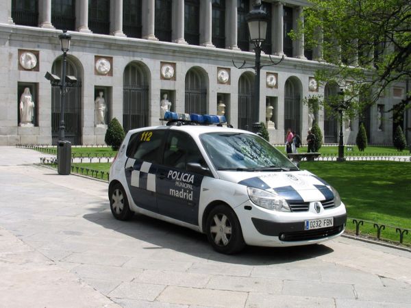 Coche de la Policía Municipal de Madrid.
Coche de la Policía Municipal de Madrid.
Palabras clave: Coche,Policía,Municipal,Madrid.