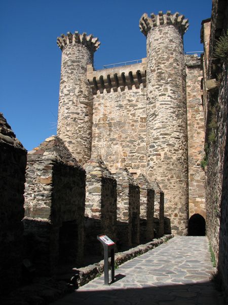 Castillo de los Templarios. Ponferrada (León).
Palabras clave: Castillo de los Templarios. Ponferrada (León).