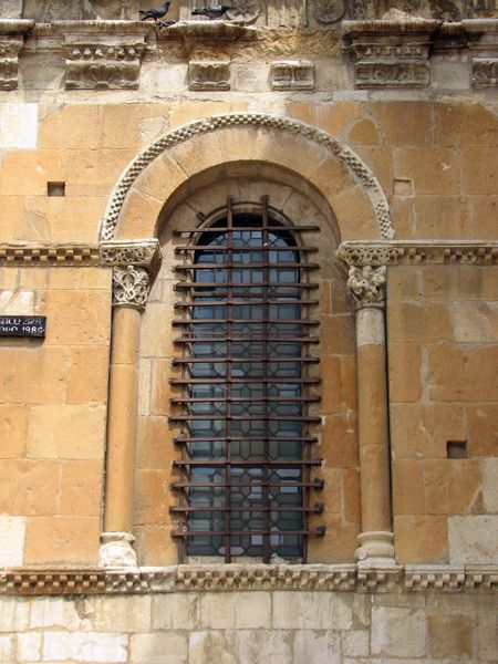 Gárgola. Basílica de San Isidoro. León.
Palabras clave: Gárgola. Basílica de San Isidoro. León