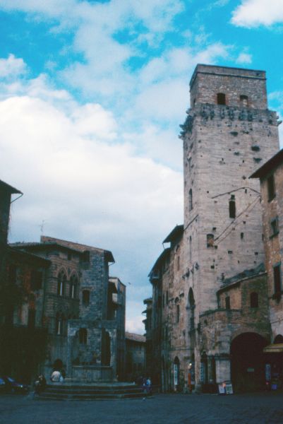 San Gimignano. Toscana (Italia).
Palabras clave: San Gimignano. Toscana (Italia).