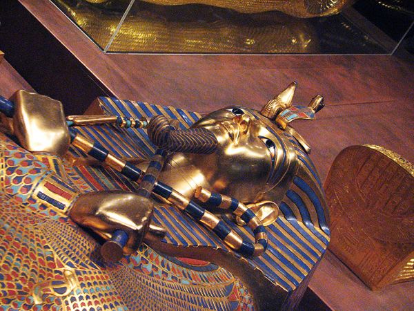 Sarcófago intermedio de Tutankhamon
