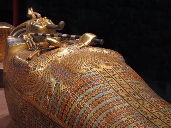Sarcófago intermedio de Tutankhamon
