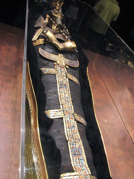 Momia de Tutankhamon
