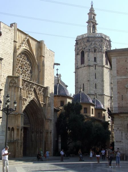 Plaza de la virgen
Miguelete y catedral
Palabras clave: Valencia,calle,Miguelete,Micalet,catedral
