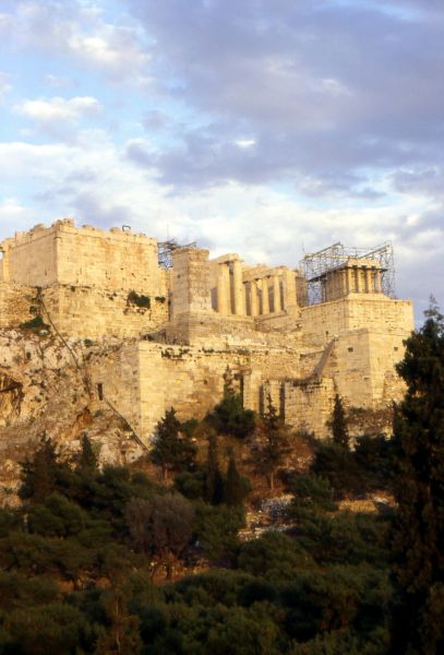 La Acrópolis de Atenas. Grecia
Palabras clave: La Acrópolis de Atenas. Grecia