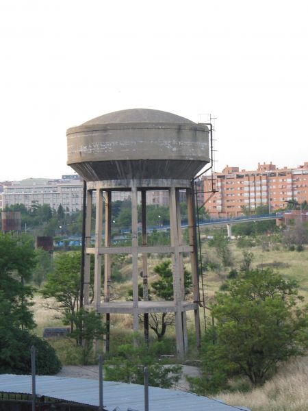 Madrid. Parque Tierno Galván. Depósito de agua.
Palabras clave: Madrid. Parque Tierno Galván. Depósito de agua.