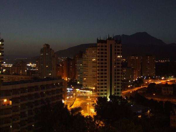 Vista nocturna
Benidorm, Alicante, Comunidad Valenciana
Palabras clave: Benidorm,Alicante,Valencia,apartamentos,hotel,noche