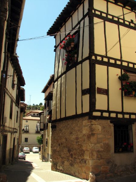 Covarrubias (Burgos).
Palabras clave: Covarrubias (Burgos).