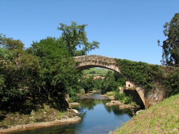 Liérganes
Puente de Liérganes sobre el rio Miera. SXVI. Liérganes (Cantabria).
Palabras clave: Puente de Liérganes sobre el rio Miera. SXVI.