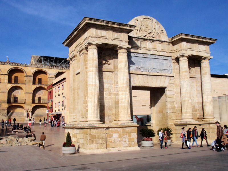 Arco de Felipe II
OLYMPUS DIGITAL CAMERA
Palabras clave: Andalucía,Córdoba,Puente Romano