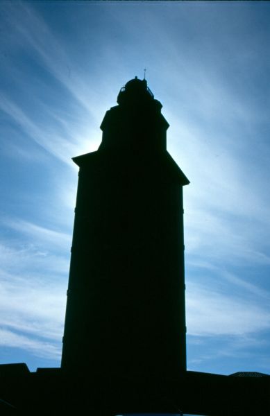 Torre de Hércules. A Coruña.
Palabras clave: Torre de Hércules. A Coruña. contraluz