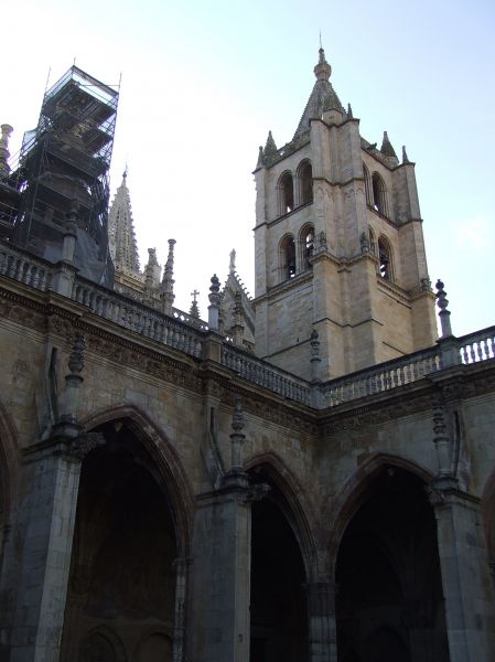 Catedral de León. León.
Palabras clave: Catedral de León. León.