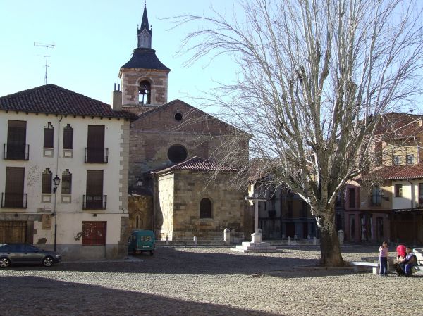 Iglesia de Nuestra Señora del Mercado. León.
Palabras clave: Iglesia de Nuestra Señora del Mercado. León.