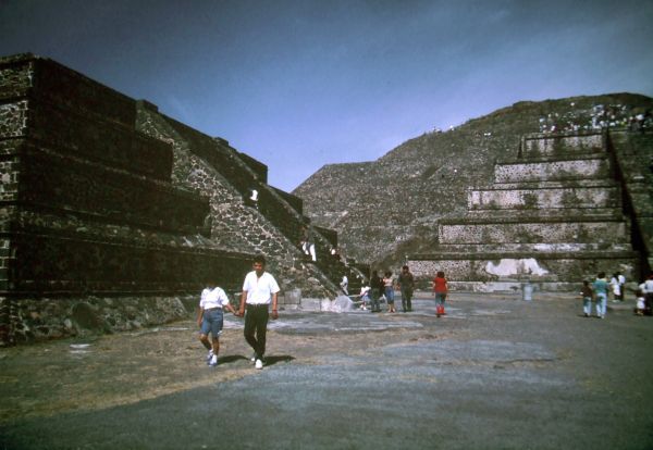 Pirámide de la luna
Palabras clave: Azteca,Méjico,Mexico