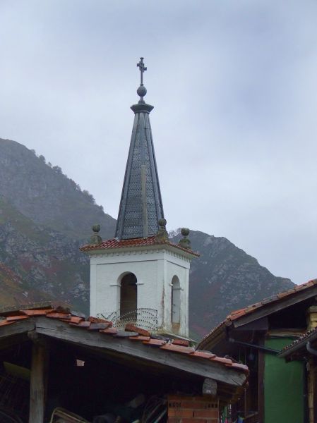 Asturias
Palabras clave: asturias,  rural, iglesia