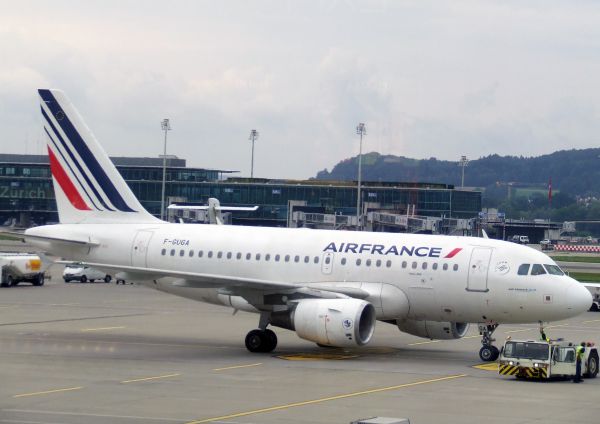 Avión Air France
Lineas aéreas francesas
Palabras clave: Avión,volar