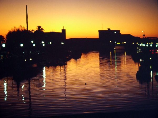 Ria de Aveiro
Palabras clave: Atardecer,contraluz,Portugal