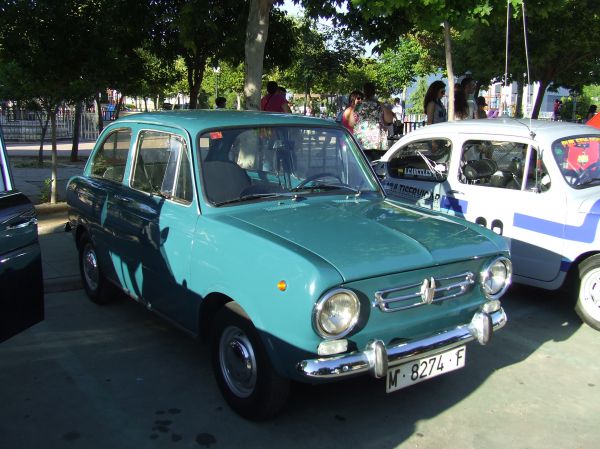 Seat 850
Palabras clave: coche,clásico,automóvil